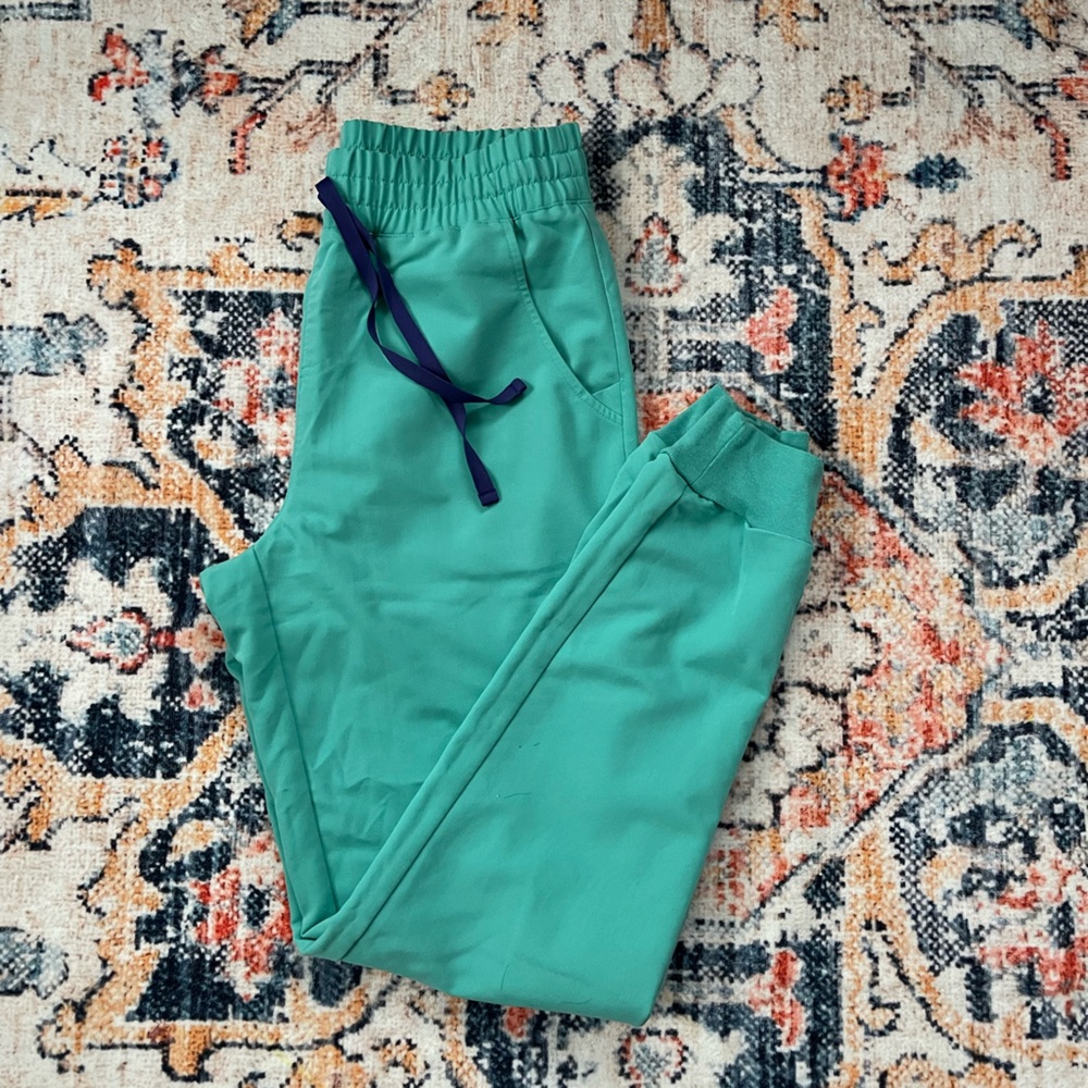 Figs pants